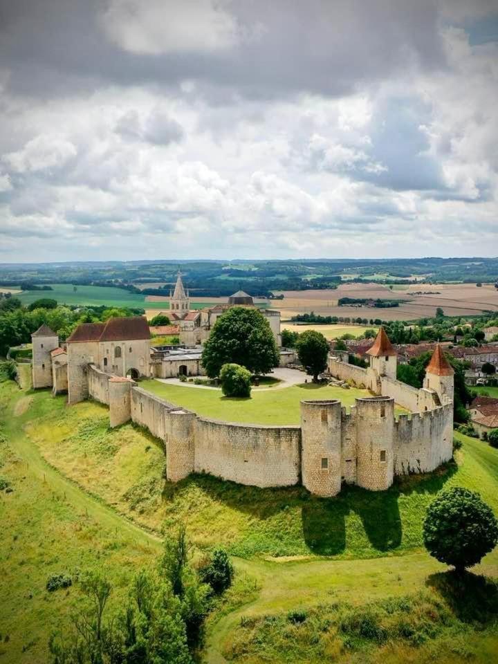 Villa Les Petits Vingnes Edon Esterno foto